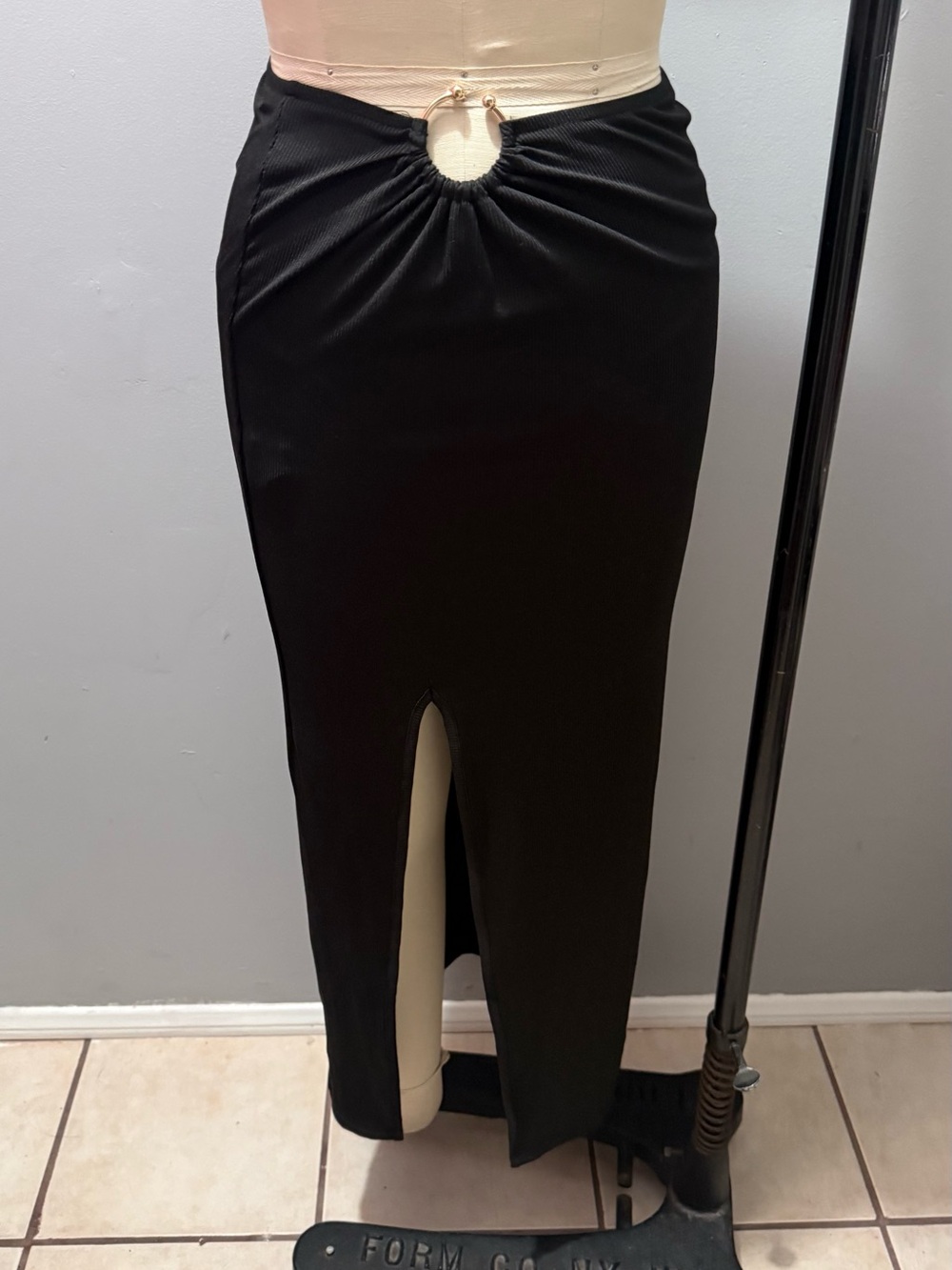 Hello Molly Black Ribbed Skirt - Picture 2 of 7